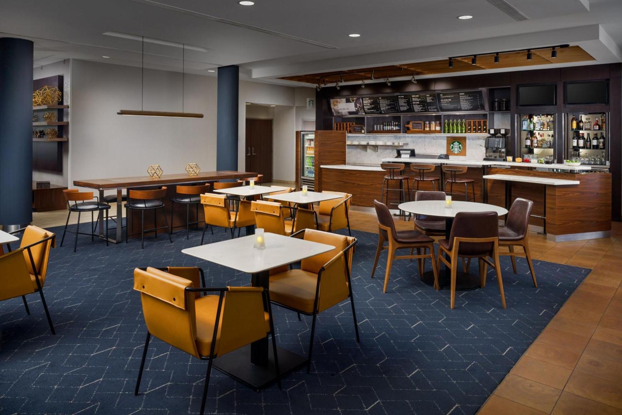 Courtyard By Marriott Phoenix Mesa Gateway Airport Buitenkant foto