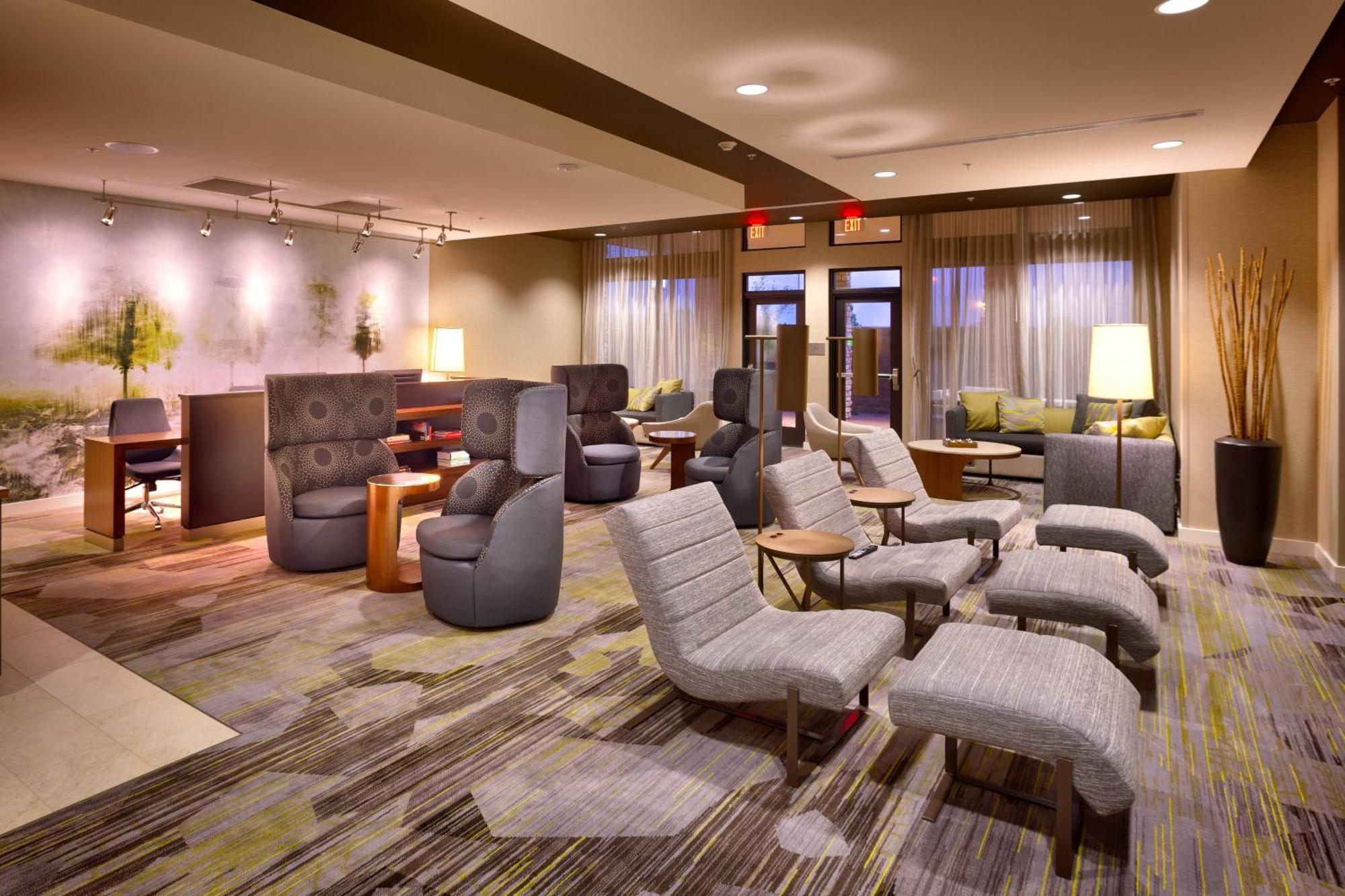 Courtyard By Marriott Phoenix Mesa Gateway Airport Buitenkant foto