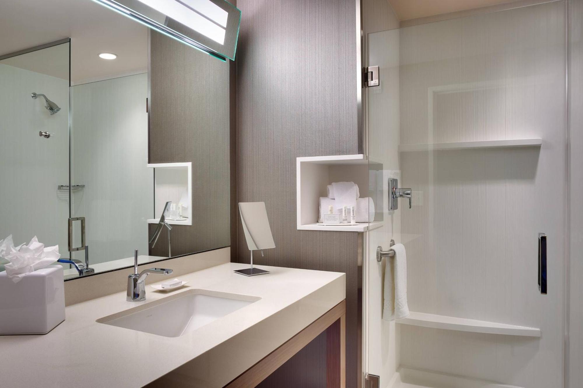 Courtyard By Marriott Phoenix Mesa Gateway Airport Buitenkant foto