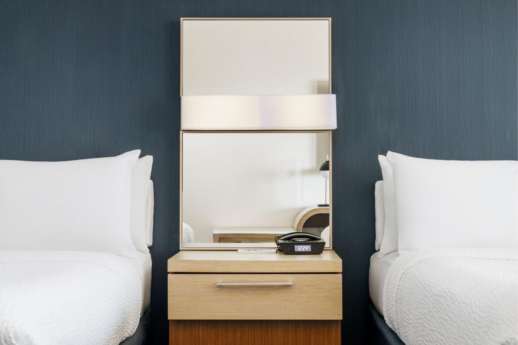 Courtyard By Marriott Phoenix Mesa Gateway Airport Buitenkant foto
