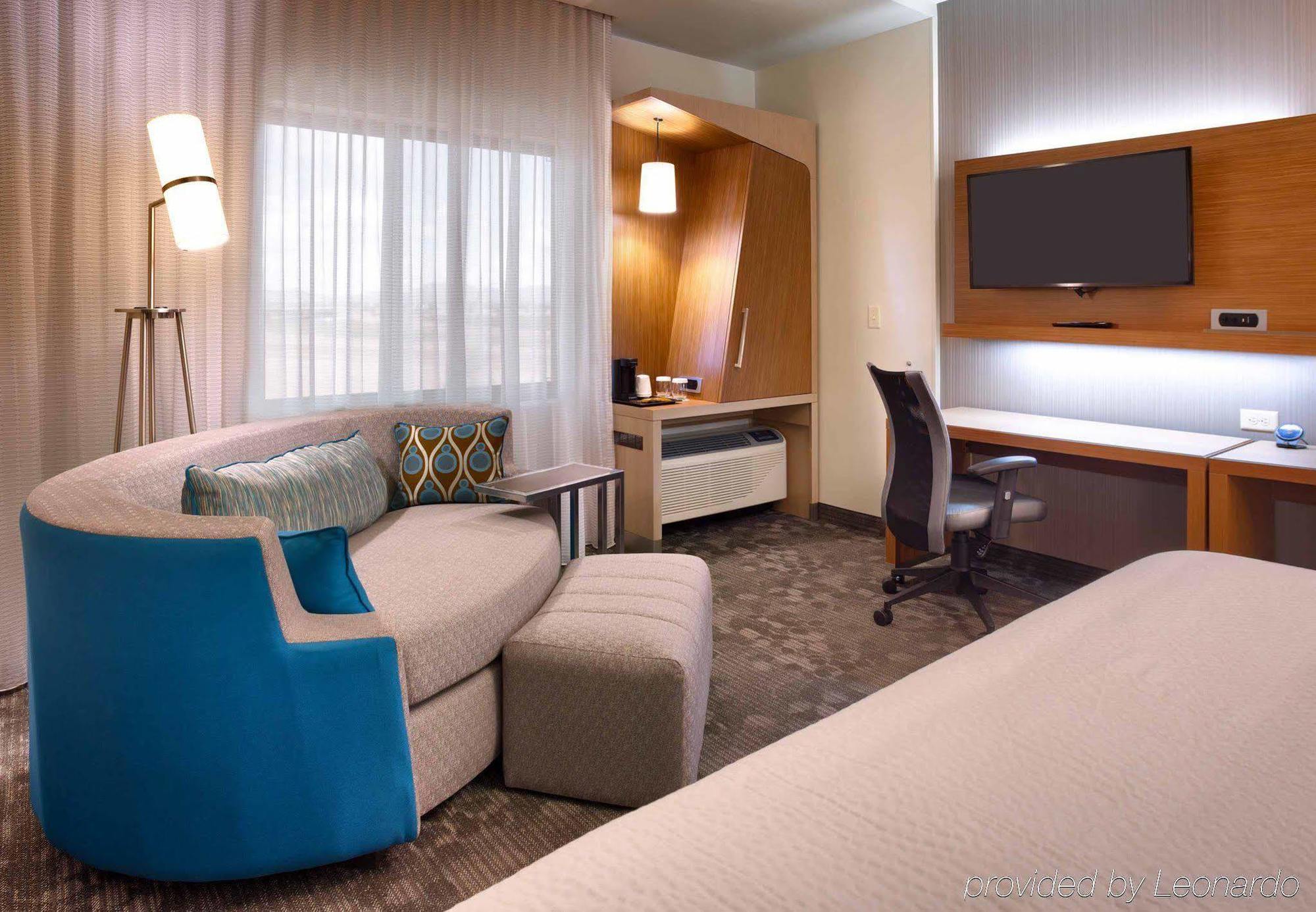 Courtyard By Marriott Phoenix Mesa Gateway Airport Buitenkant foto