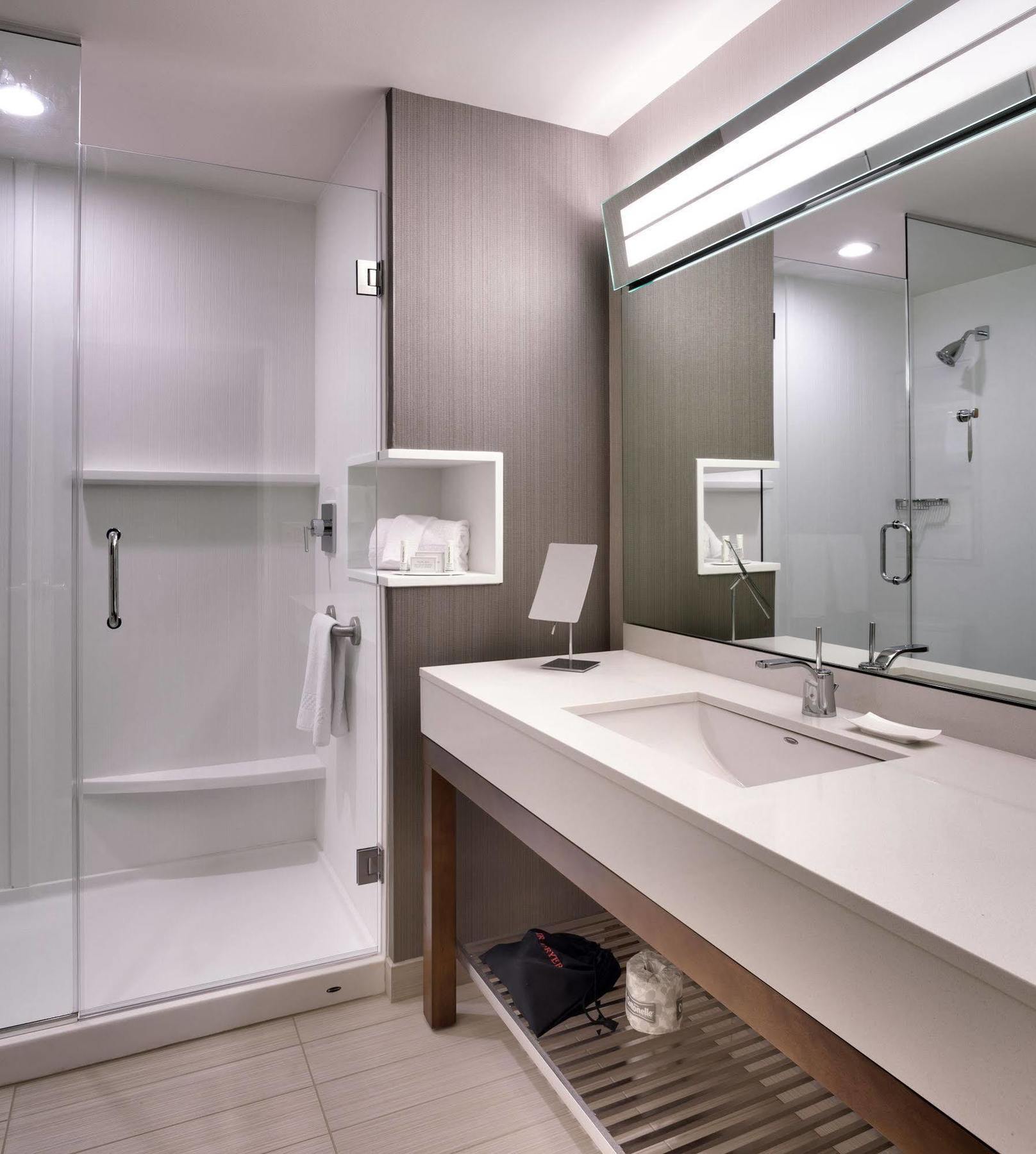Courtyard By Marriott Phoenix Mesa Gateway Airport Buitenkant foto