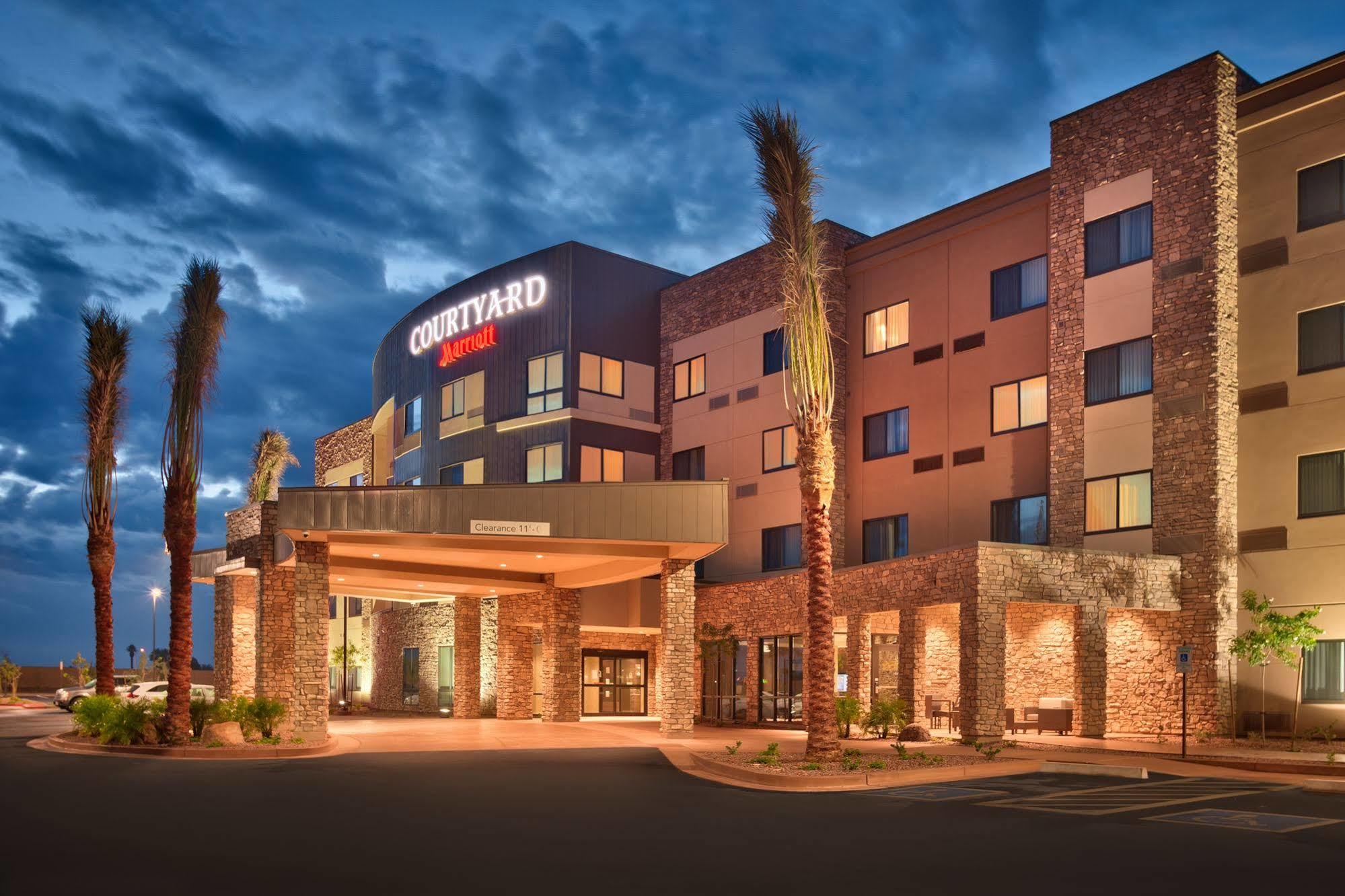 Courtyard By Marriott Phoenix Mesa Gateway Airport Buitenkant foto