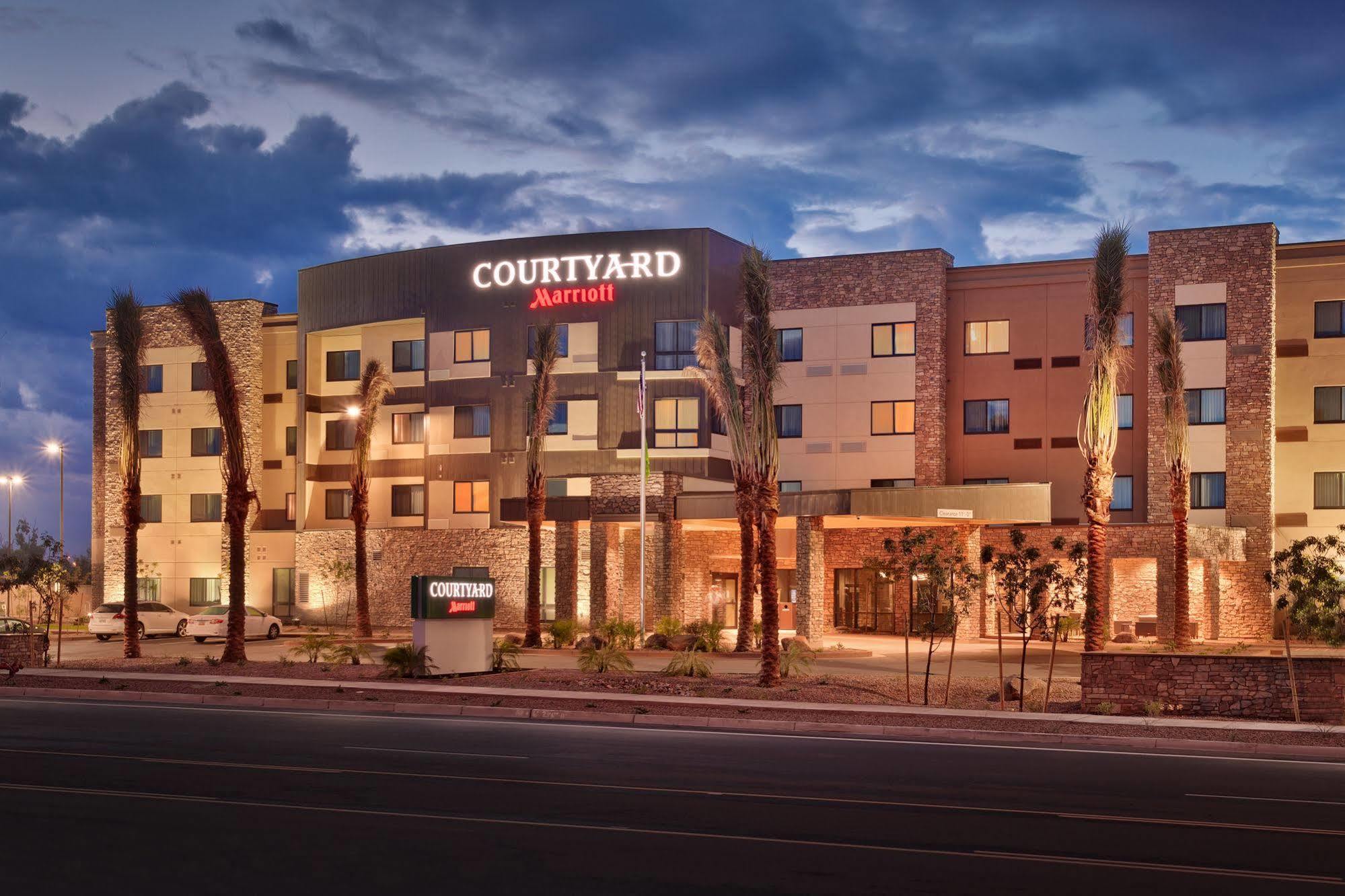 Courtyard By Marriott Phoenix Mesa Gateway Airport Buitenkant foto